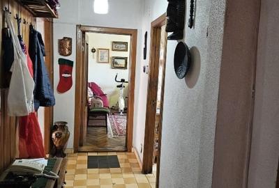 Apartament cu 4 camere decomandat, mobilat în Central - 9