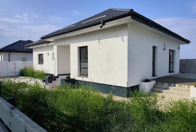 FARA COMISIOANE Sabareni casa cu 4 camere 2 bai PARTER placa drum asfaltat - 24