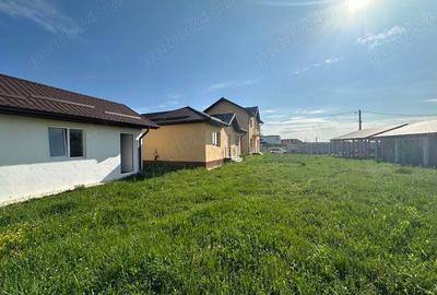 Casă cu 6 camere cu Teren 1000 Mp în Central - 1