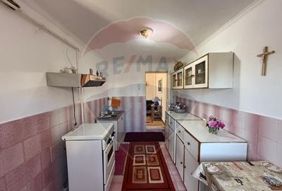 Casa de vanzare in Bacau - Cartier Bistrita Lac, aproape de benzinaria - 8