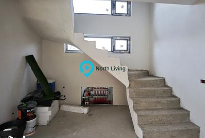 Casă cu 4 camere cu Teren 500 Mp în Central - 3