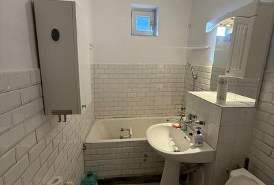 Apartament etajul 3,zona Ultracentrala - 15