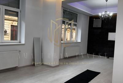 Apartament cu 3 camere circular în P-ța Sfânta Vineri