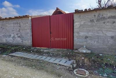 Teren de 1800 mp, în Ciclova Română