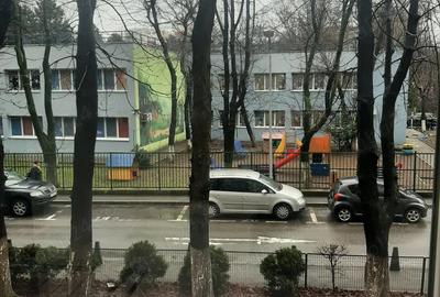 Apartament cu 2 camere semidecomandat în Berceni