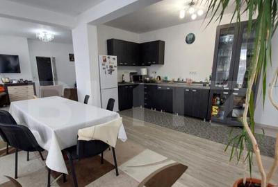 Casa/Spatiu Comercial, 620 mp, pe 3 nivele: demisol, parter, - 5