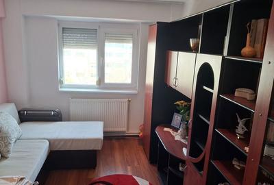 Apartament cu 3 camere decomandat în Obor - 6