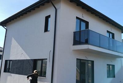 Casă cu 4 camere în Chinteni - 1