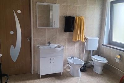 Casă cu 6 camere cu Teren 1300 Mp în Periferie - 9