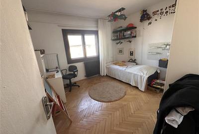 Apartament cu 3 camere decomandat, mobilat în Steaua - 8