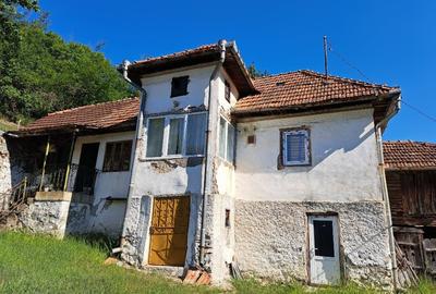 Casă individuală cu 4 camere cu Canalizare în Podeni - 9