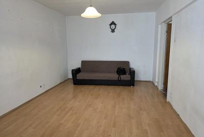 Jean Steriadi, 5 minute metrou 1 Decembrie 1918, bloc reabilitat - 2