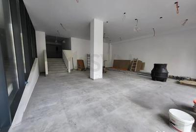 Spațiu comercial, de 320 mp, în Parcul Carol - 2