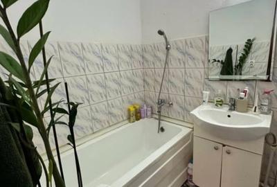 Apartament cu 2 camere decomandat în Nicolina - 4