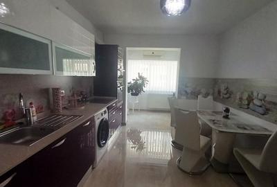 Magheru(Scala) 3 camere mobilat si utilat,imobil1980 - 7