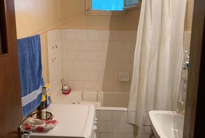 Apartament cu 3 camere în Berceni - 1
