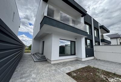 Duplex cu 4 camere cu Canalizare în Albert - 11