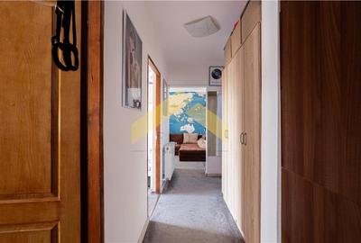 Apartament 3 camere de vanzare zona Micalaca - 10