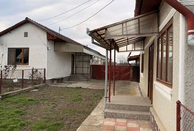 Casă cu 4 camere în Țebea - 2