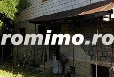 Casă cu 8 camere cu Teren 706 Mp în Ieud - 1