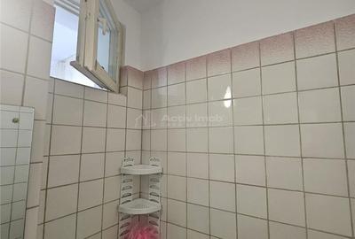 Apartament cu 3 camere decomandat în Tei - 20