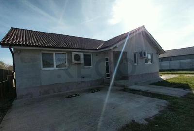 RECO Casa plan parter la cheie Santandrei - 13