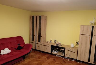 Casa renovata, gata de mutat,la 1 km de Spitalul Judetean si Stadion - 4