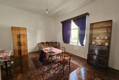 Casă cu 6 camere cu Teren 1000 Mp în Central - 9