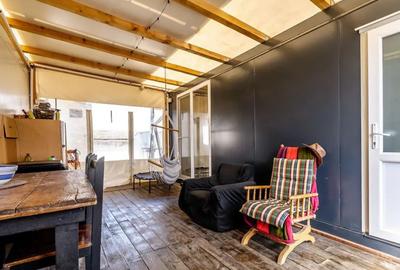 Casă cu 3 camere cu Garaj în Turnu