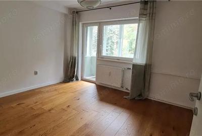 Apartament 2 camere et.1 pe B-dul Revolutiei, zona Banca ING Podgoria Apartament 2 camere et.1 pe B-dul Revolutiei, zona Banca ING Podgoria - 9