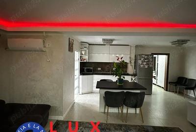 Apartament cu 3 camere decomandat în E3 - 11