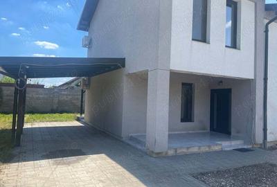 Casă cu 4 camere cu Teren 350 Mp în Giroc - 1