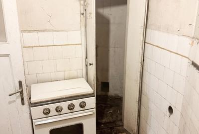 Caderea Bastiliei, apt. 2 camere, etaj 1, balcon,50mp, pe lista de U 3 - 10