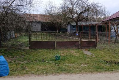 Casă cu 2 camere în Legii - 2