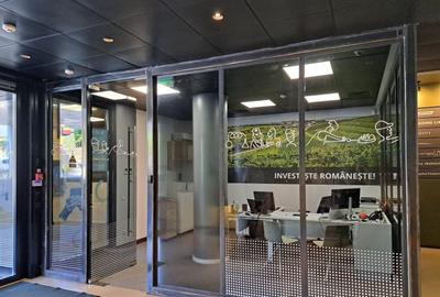 Spațiu comercial de închiriat , zona Peninsula - 2