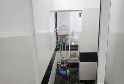 Spațiu comercial, de 68 mp, în Central - 7