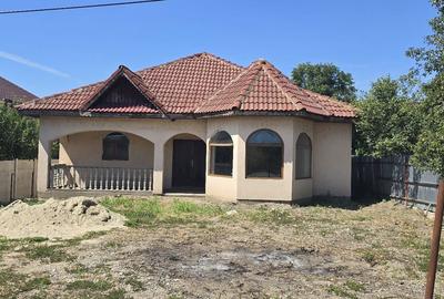 Casă cu 4 camere cu Teren 750 Mp în Nanov - 4