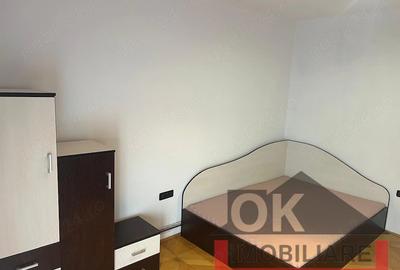 Apartament cu 3 camere decomandat în UTA - 8