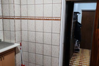 Drumul Taberei, Piata Moghioros - 6