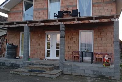 Casă cu Teren 600 Mp în Vânători - 8