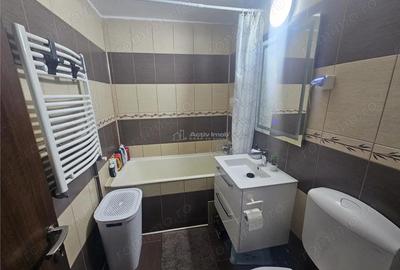 Apartament cu 2 camere semidecomandat în Micro I - 3