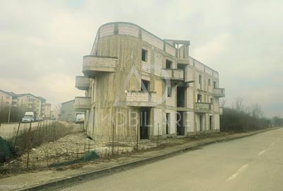 Apartament cu 3 camere decomandat în Narciselor - 2