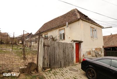 Casă cu Teren 792 Mp în Bazna