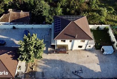Casă cu 9 camere cu Teren 1080 Mp în Bujac - 3