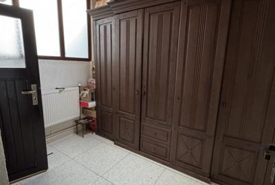 Vila tip duplex, zona Democratiei - 8