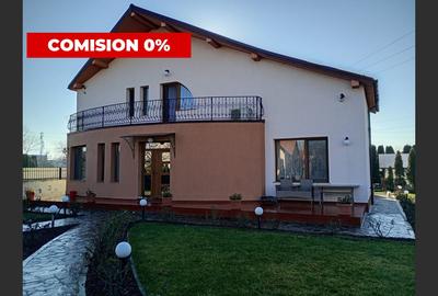 Casă cu 5 camere cu Canalizare în Central - 3