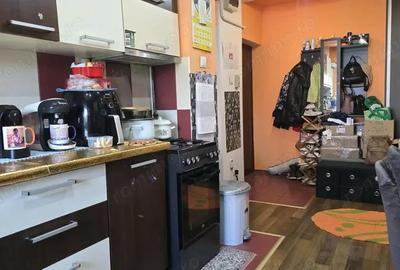 Apartament 3 camere in Deva, zona Eminescu colt cu Balcescu, etaj 2 - 2