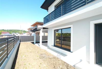 Casă cu 4 camere cu Teren 400 Mp în Miroslava - 2