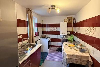 Casă cu 4 camere decomandat în Gării - 3