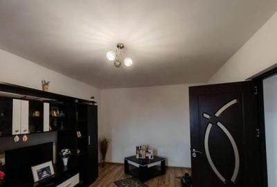 Apartament cu 2 camere decomandat, mobilat în Titan - 1